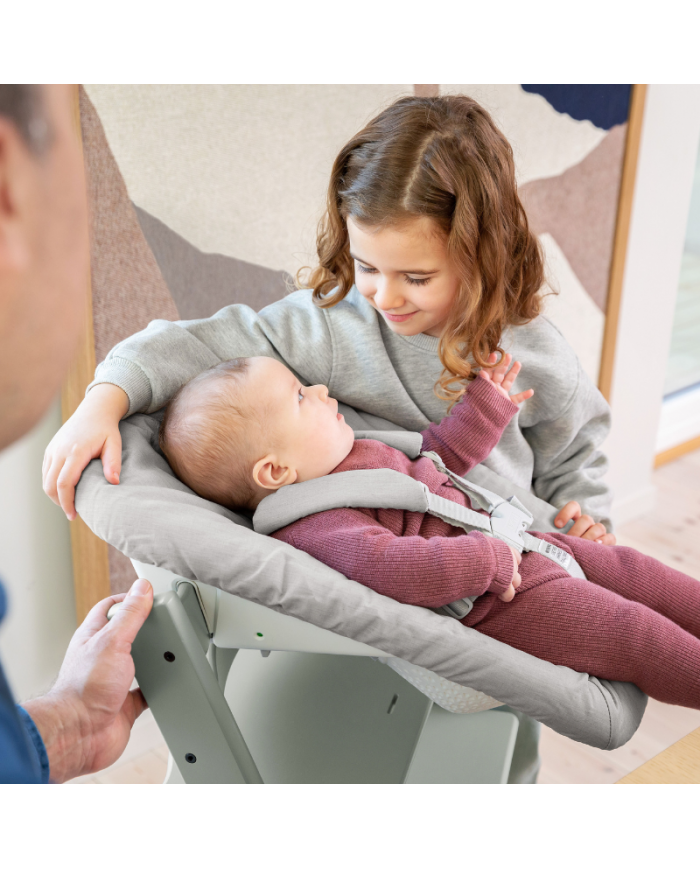 Stokke Promo Tripp Trapp Terracotta con Newborn