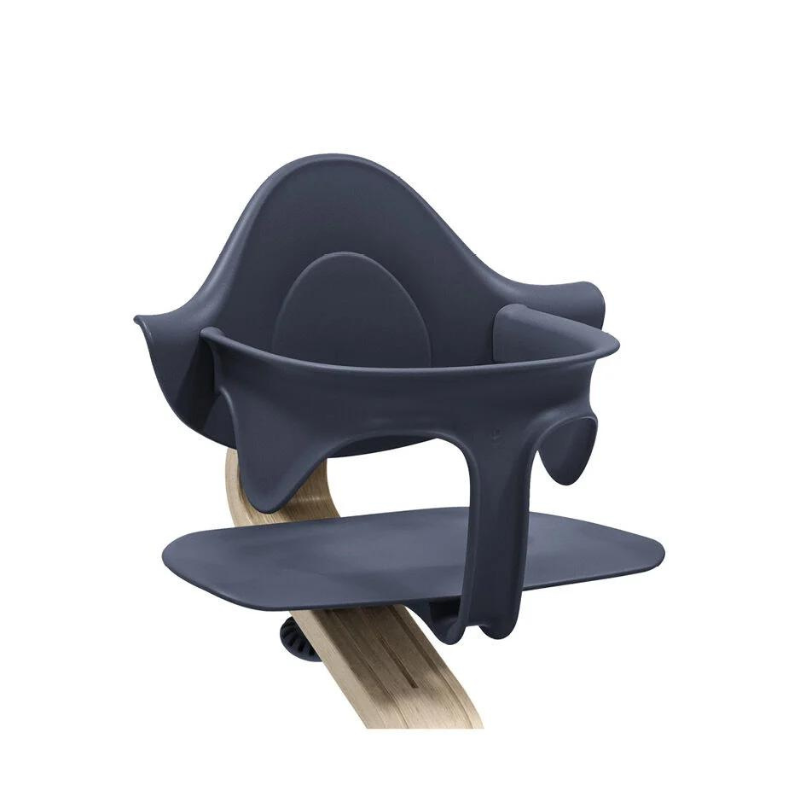 Stokke Sedia Nomi Oak Navy con Baby Set Omaggio
