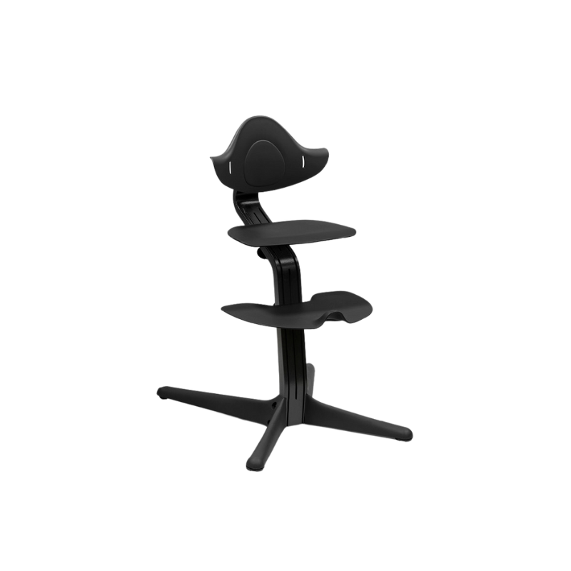 Stokke Sedia Nomi Total Black con Baby Set Omaggio